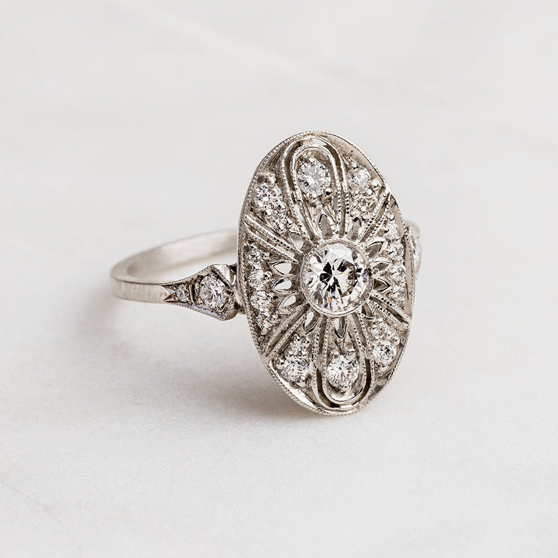 How To Buy the Perfect Vintage Engagement Ring