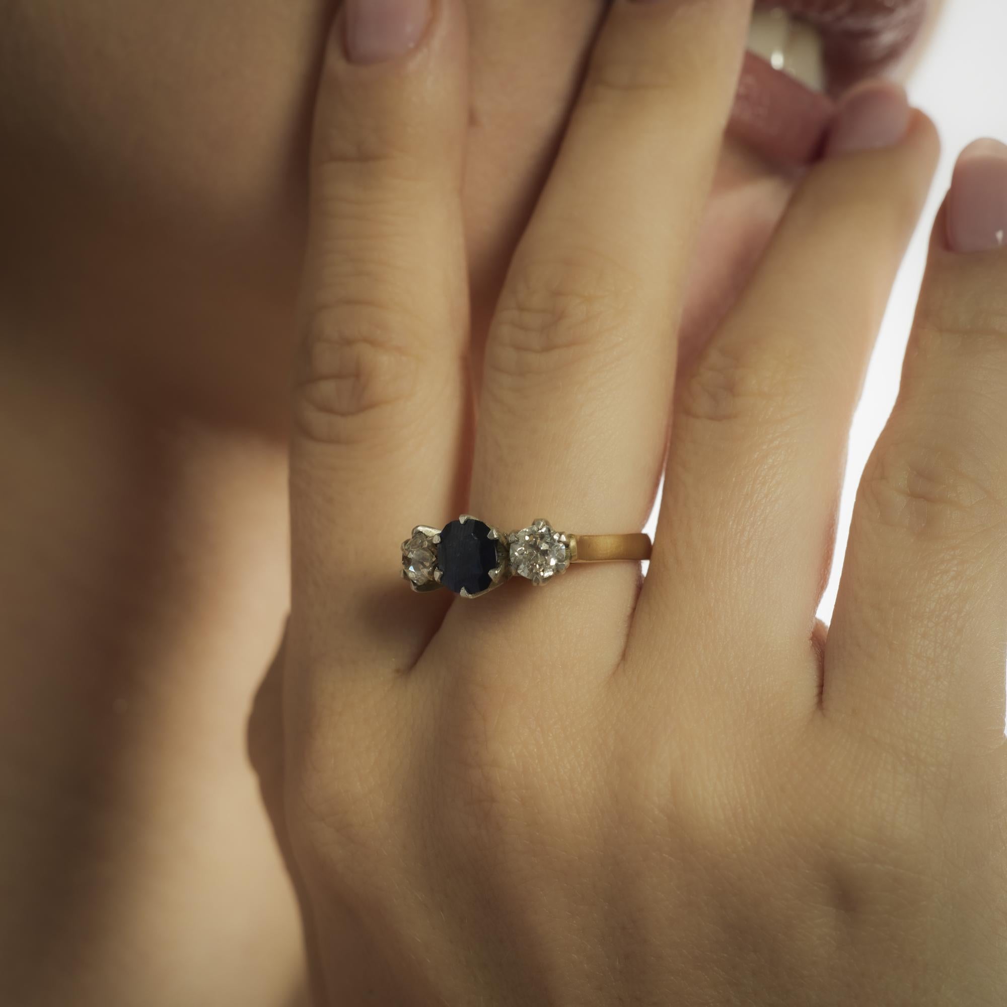 GIA 1.30 carat Burma no heat sapphire diamond 18k yellow gold three stone ring