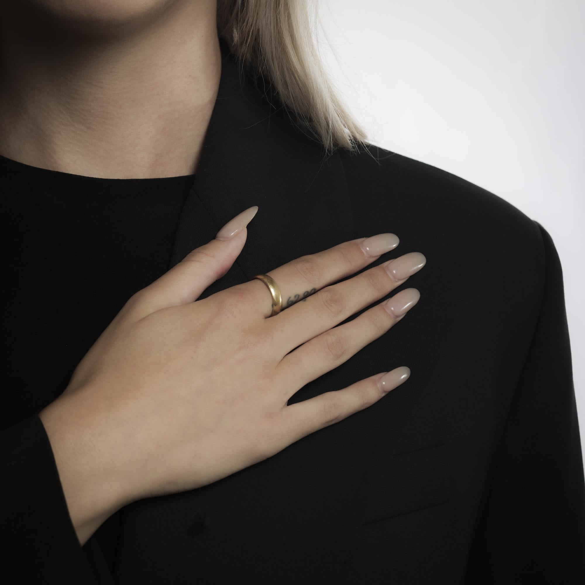 Vintage 14k yellow gold classic wedding band