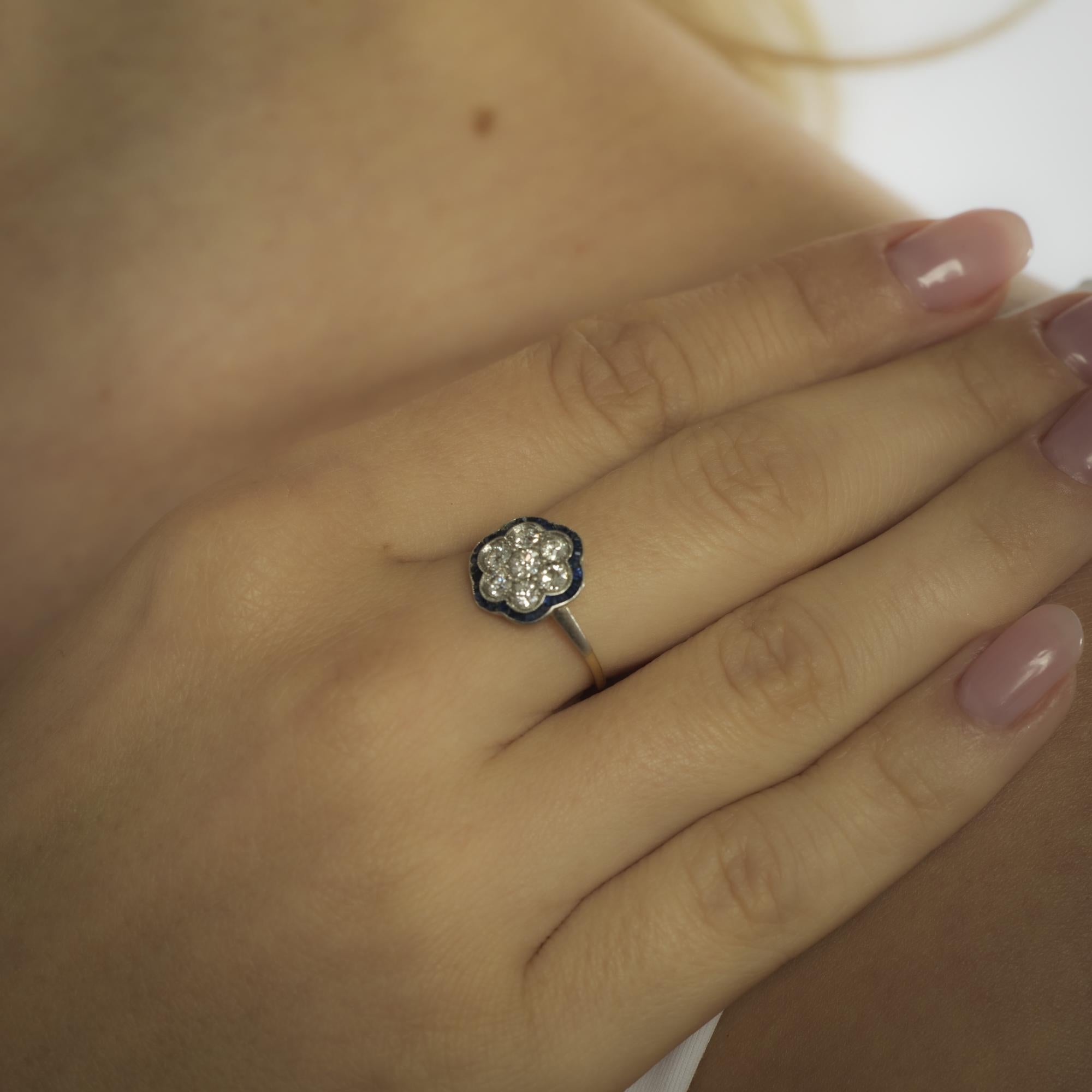 Edwardian diamond sapphire 18k yellow gold and platinum flower ring