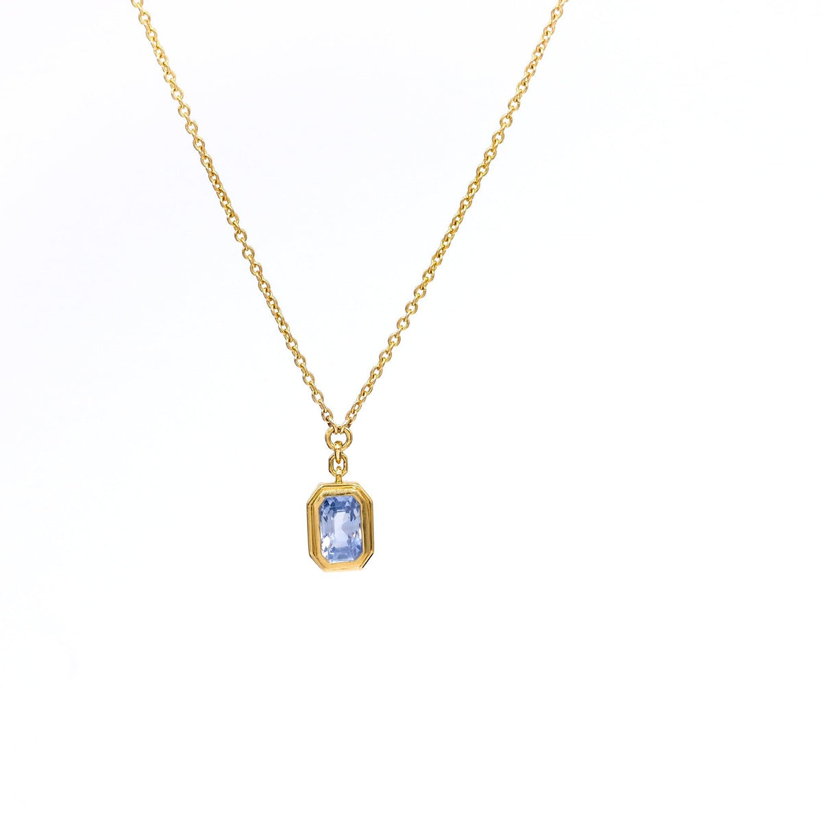 Italian 1.30 Carat Sapphire 18k Yellow Gold Pendant Necklace
