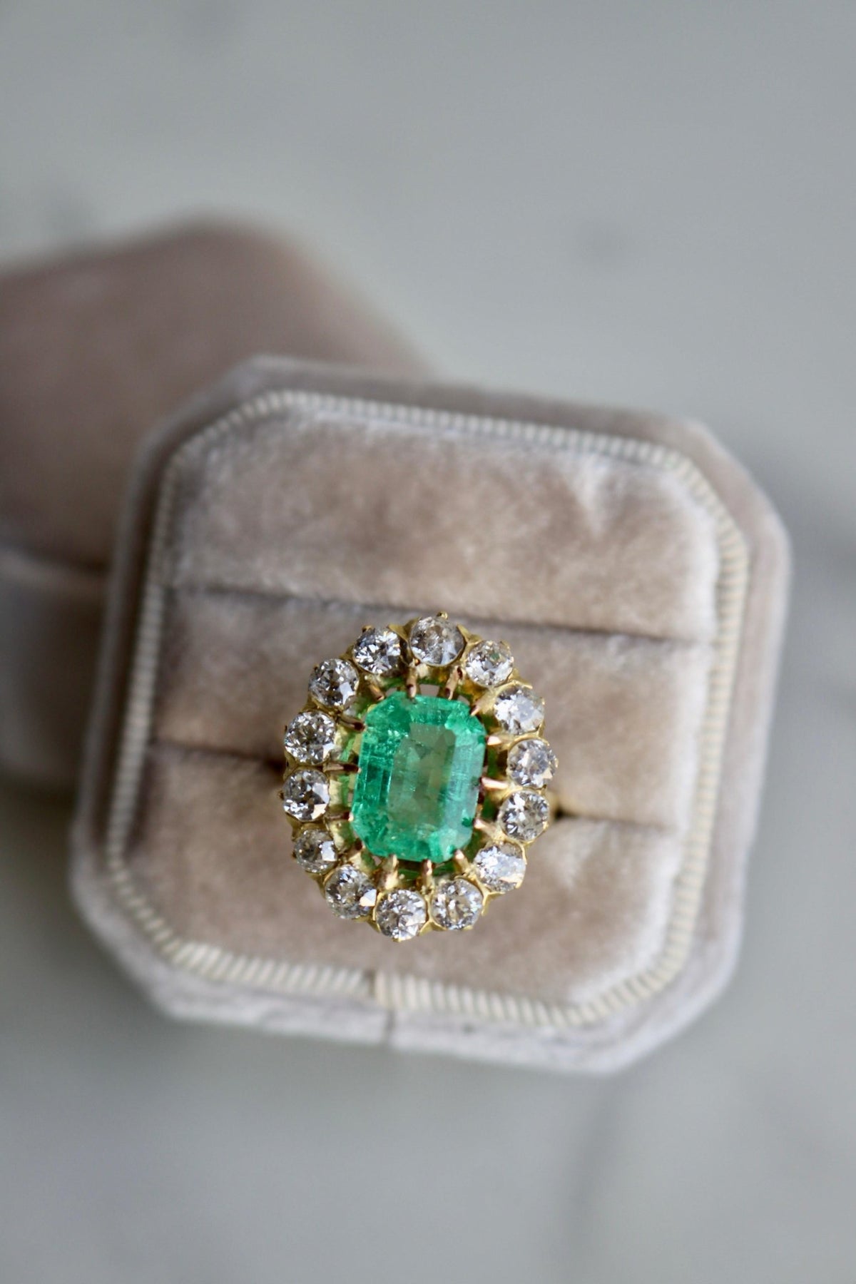 Victorian Revival GIA 2.50 Carat Colombian Emerald Diamond 18k Yellow Gold Clust