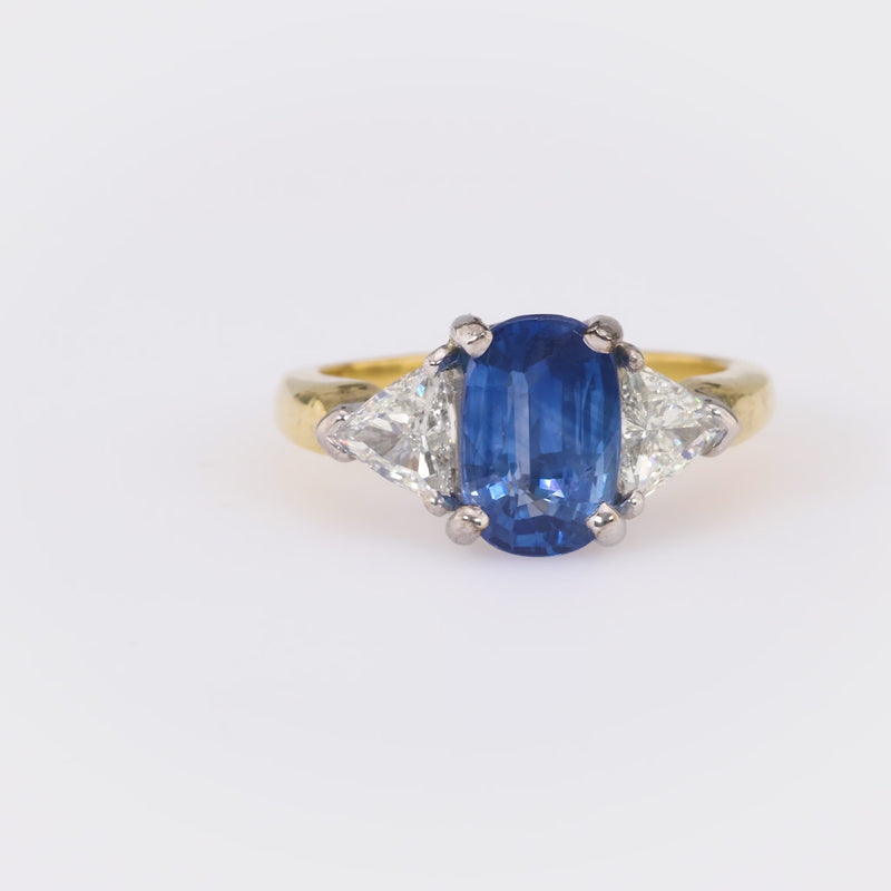 GIA 2.21 Carat Sapphire Diamond 18K Yellow Gold Three Stone Ring