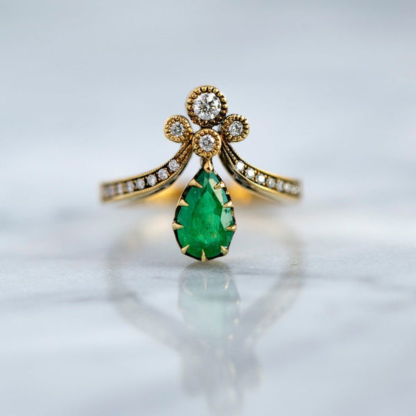 Pear Emerald Vintage-Inspired Tiara Ring 
