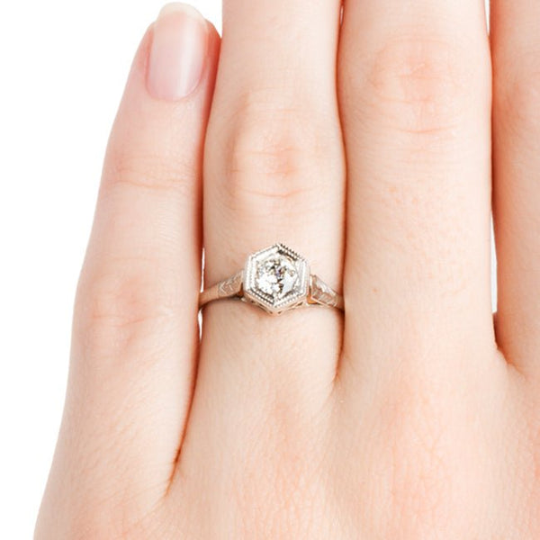 Vintage Classic Solitaire Engagement Ring