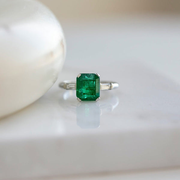 2.75ct Modern Emerald & Diamond Engagement Ring | Parsons Green