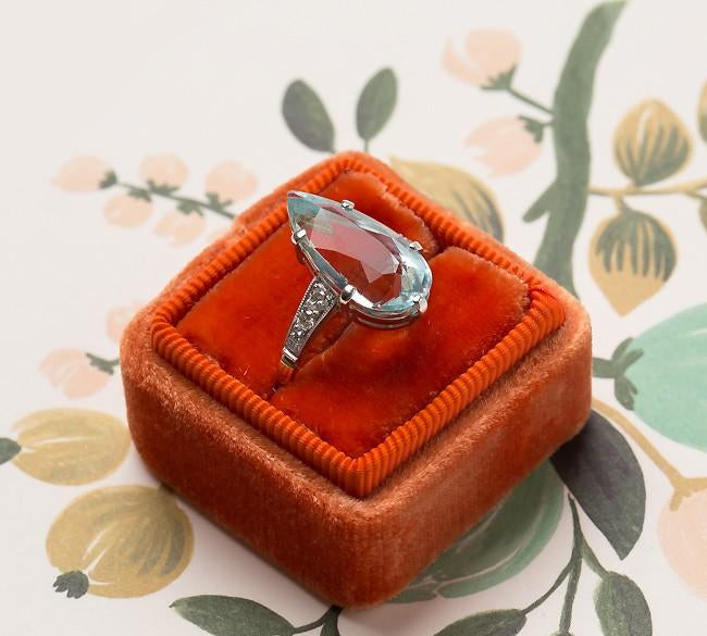 Pale Blue Brings a Youthful Touch to the Vintage Aquamarine Engagement Ring
