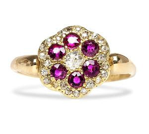 Flashes of Floral: Exploring the Flower Diamond Ring