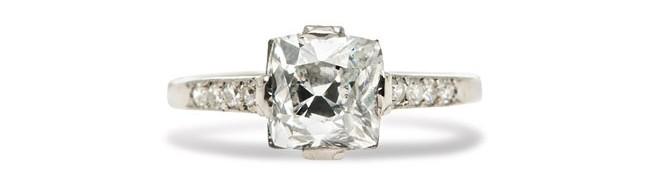 3 Cushion Cut Vintage Engagement Rings That Will Make You Swoon