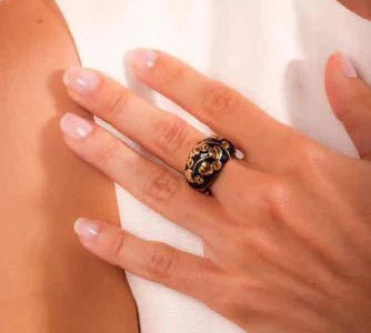 Jewelry for New Graduates: The Keepsakes That Mark A New Chapter