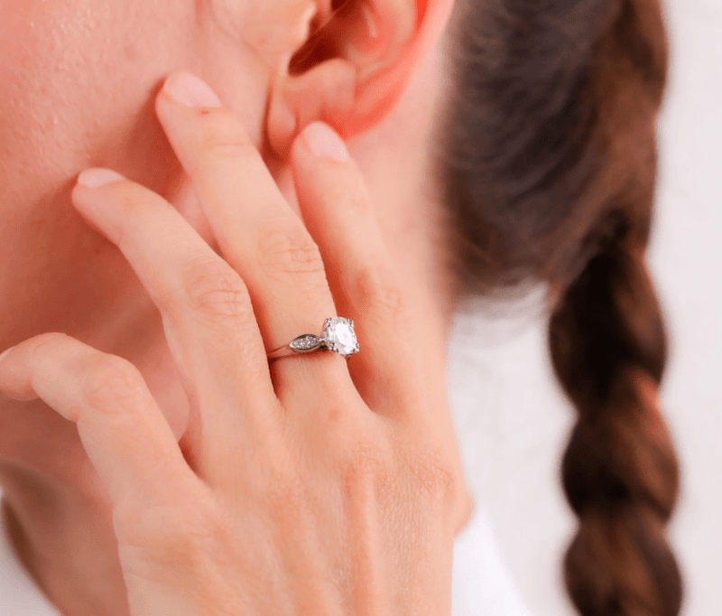 What to Look For in Vintage Cushion Cut Engagement Rings