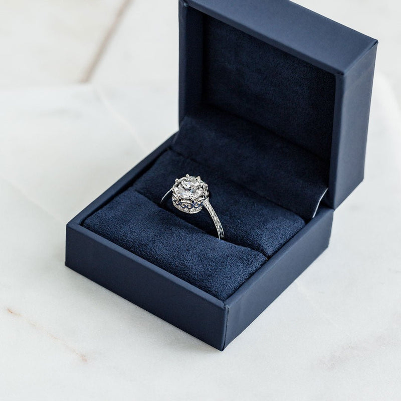 3 Tips to Keep in Mind When Shopping for Round Cut Vintage Engagement Rings