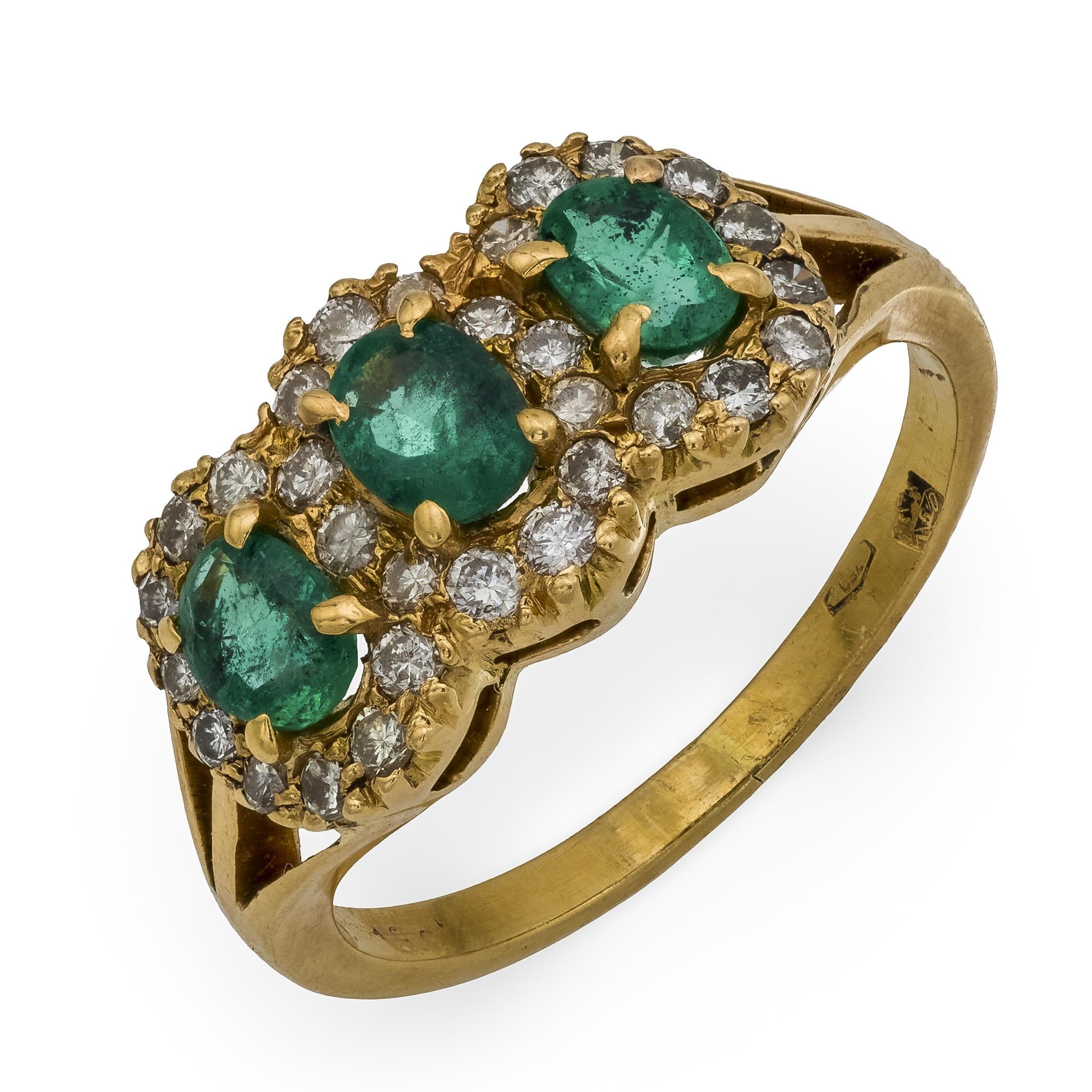 Vintage emerald diamond 18k yellow gold 3 stone ring