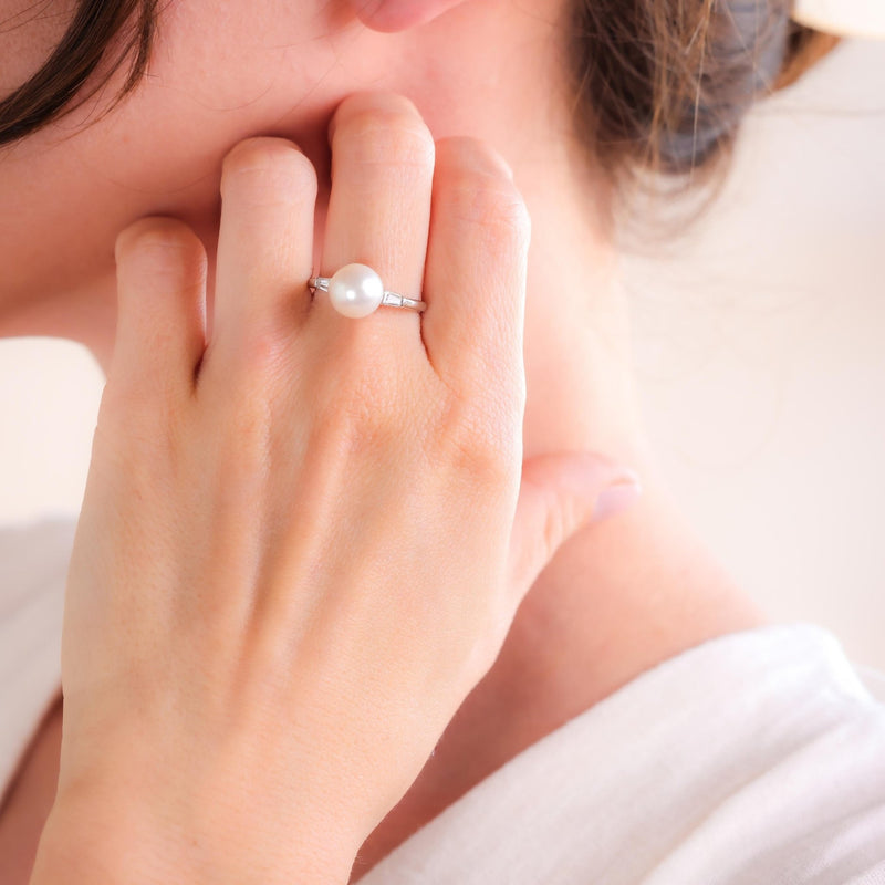 Mid-Century Pearl Diamond Platinum Ring