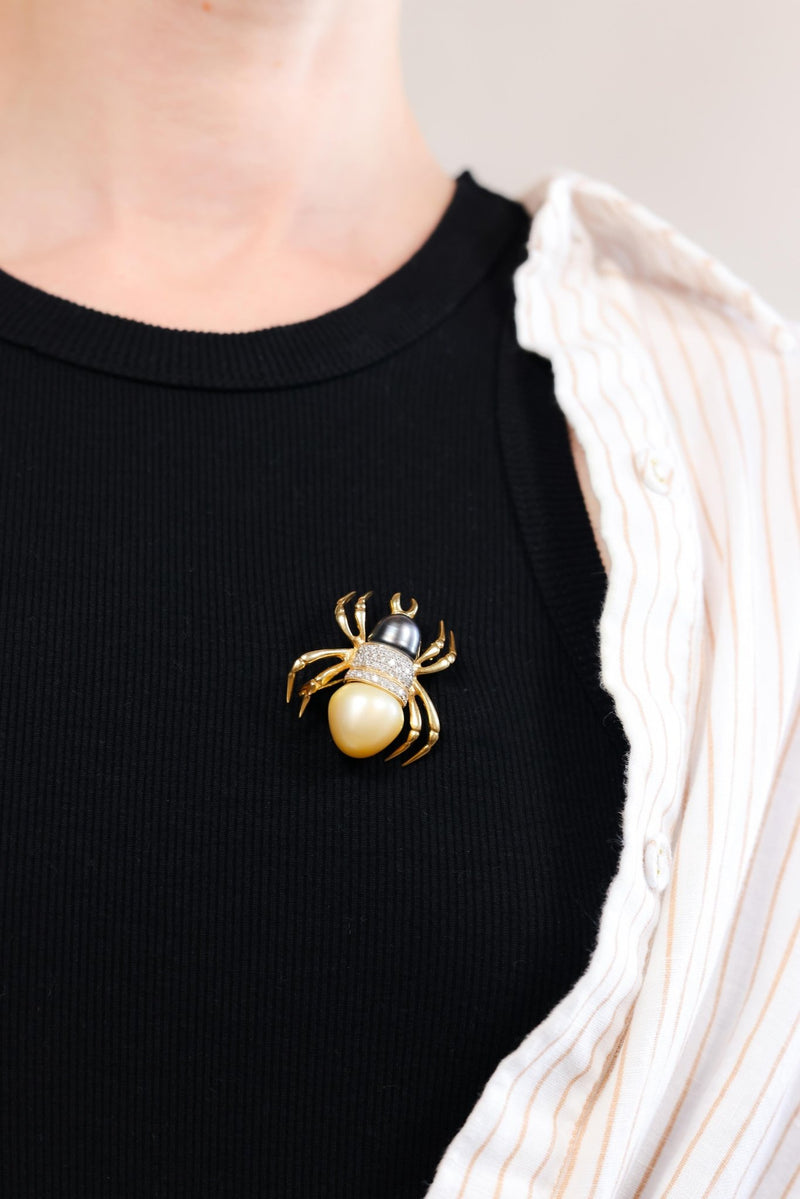 Vintage Pearl Diamond 18k Yellow Gold Spider Brooch