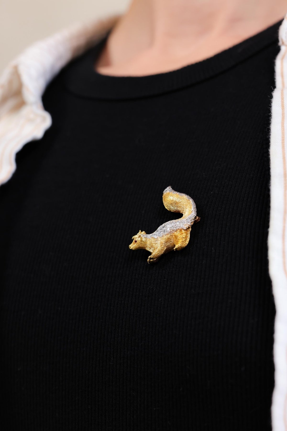 Vintage Diamond 18k Gold Skunk Brooch