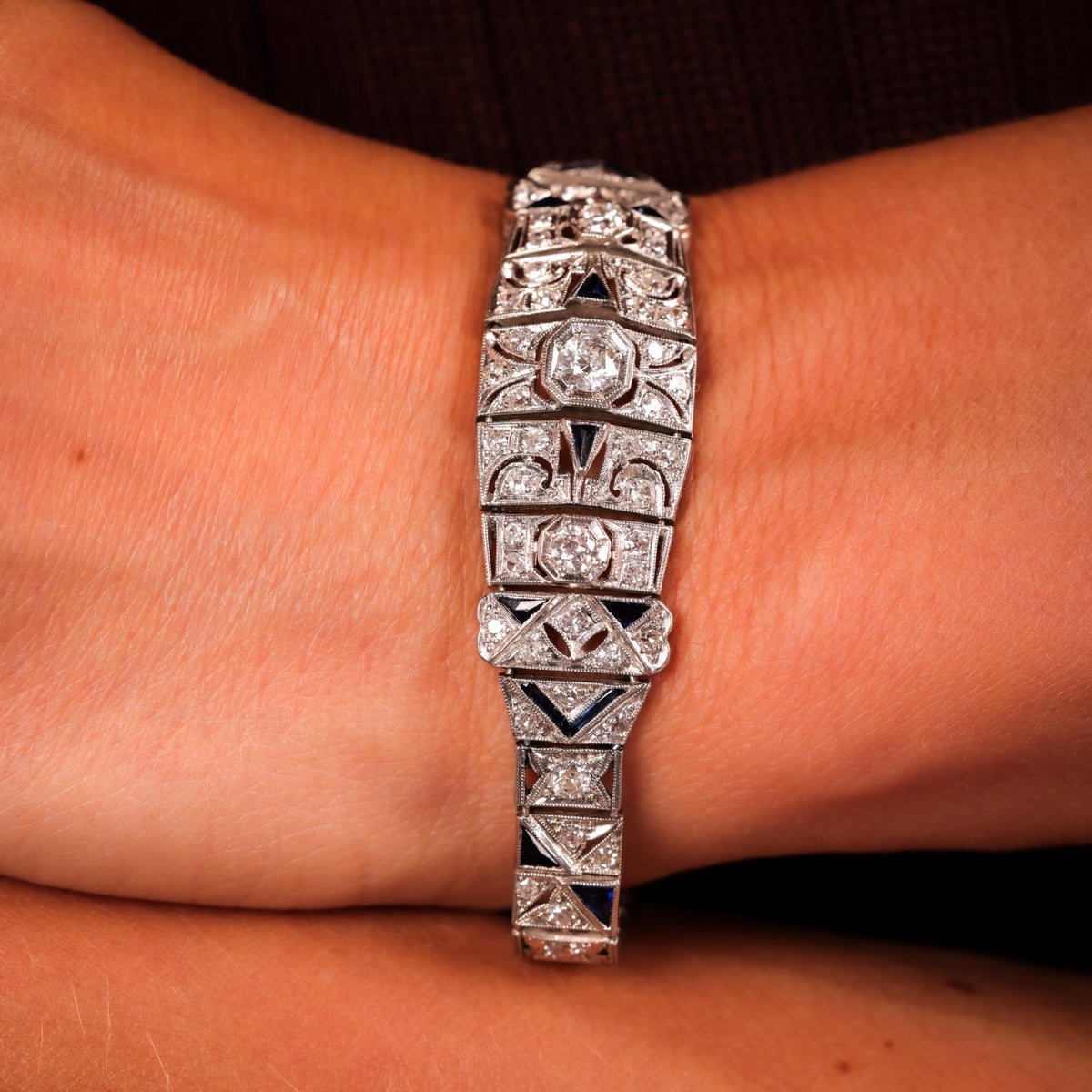 Art Deco 3.50 Carat Total Diamond Weight Diamond Sapphire Platinum Bracelet