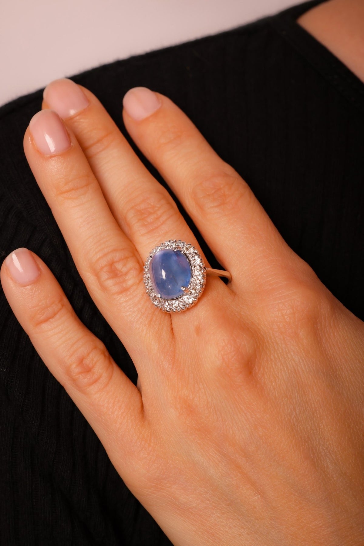 Mid-Century 13.5 Carat Cabochon Star Sapphire Diamond 14K White Gold Ring