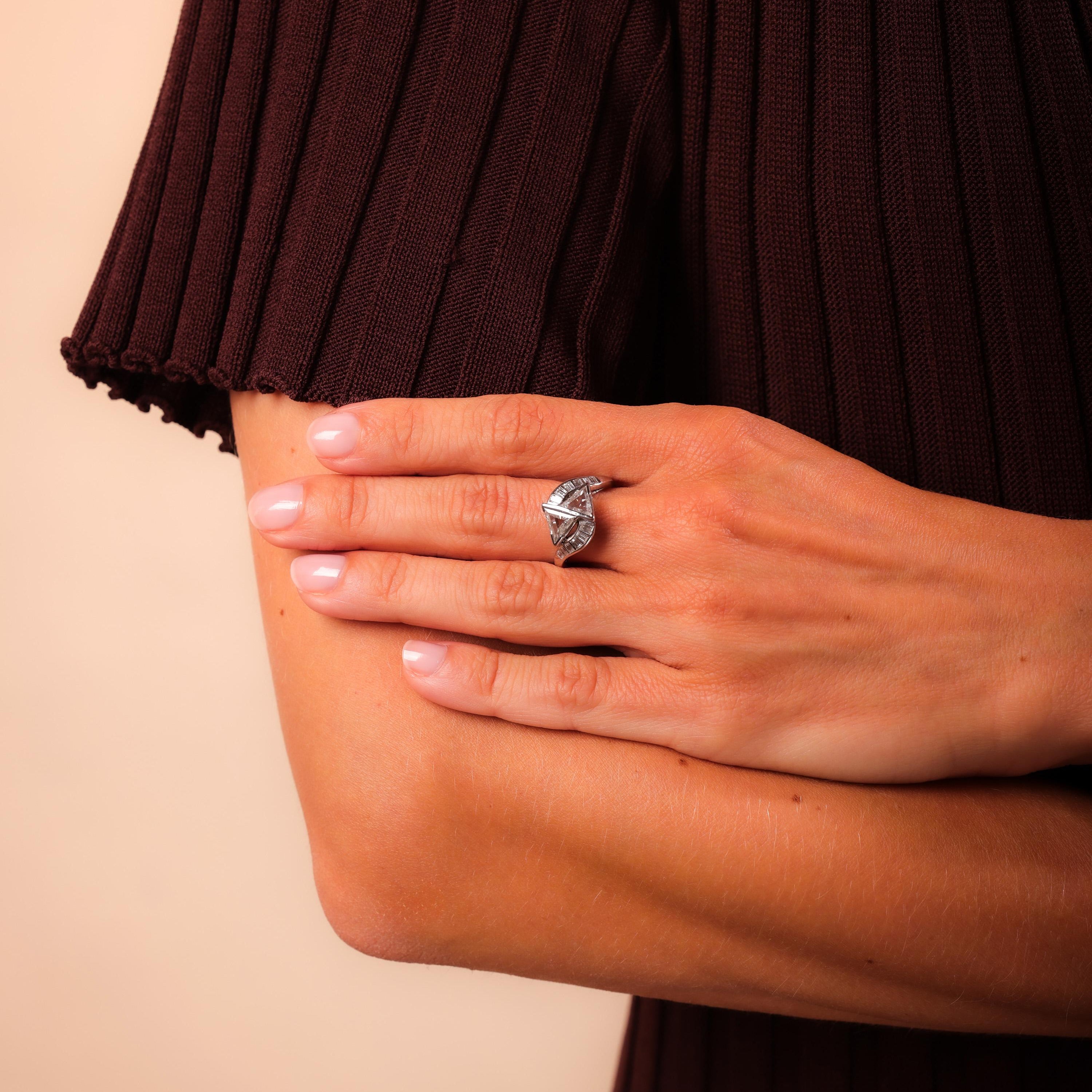 Art Deco 2 Carat Total Weight Diamond Platinum Bypass ring