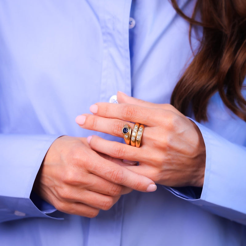 Desirable sapphire diamond 18k yellow gold snake ring