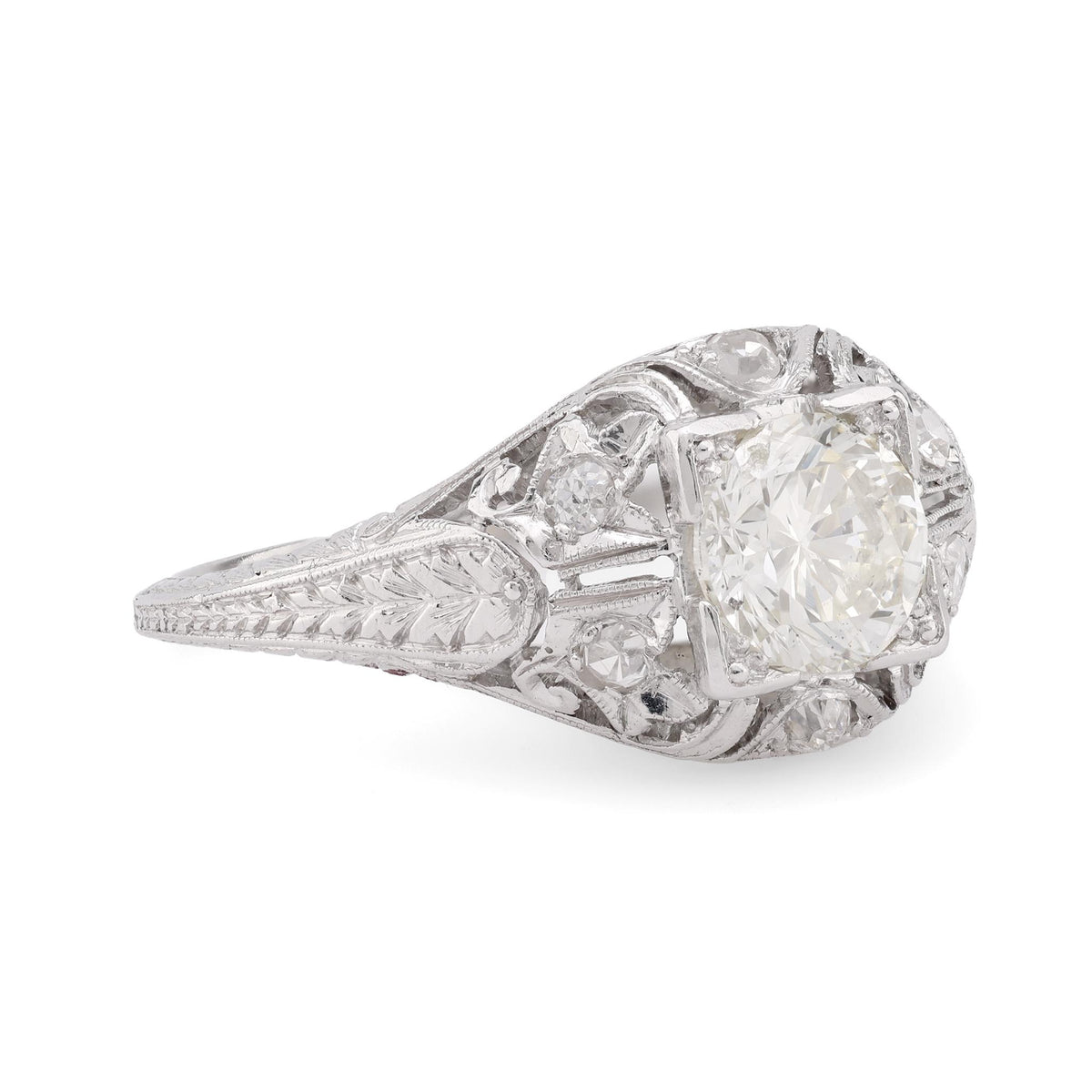 Sparkling GIA 1 carat round brilliant cut diamond platinum filigree ring