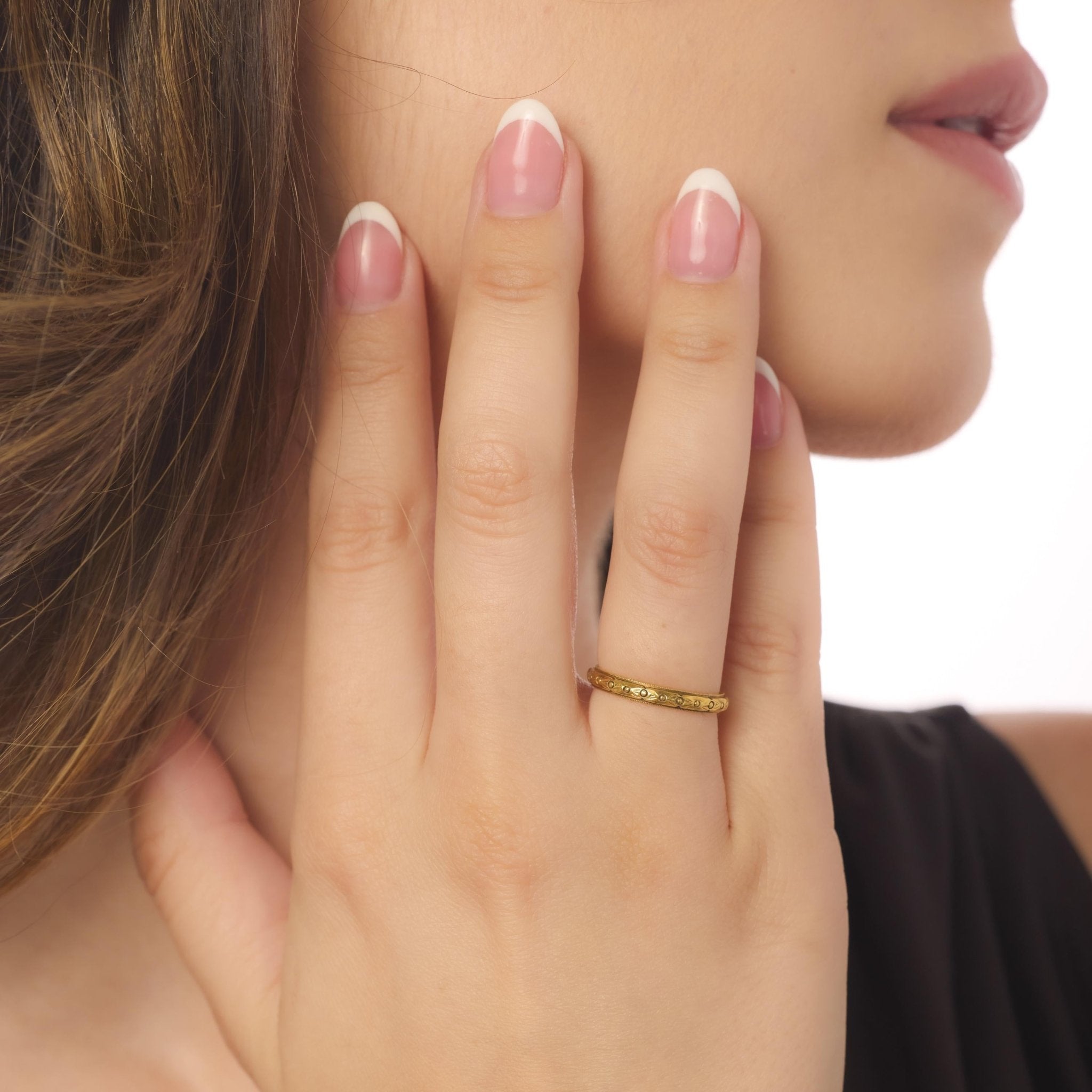 Trumpet & Horn 18k yellow gold band