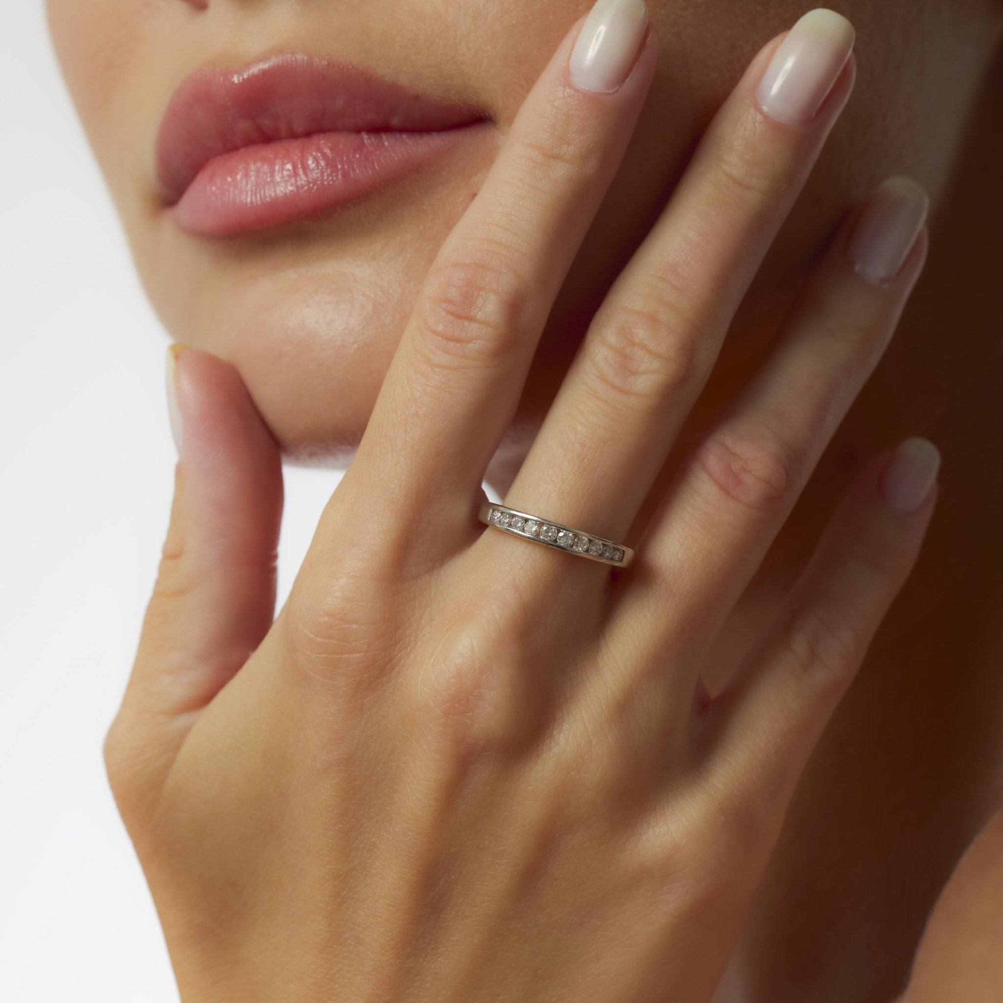 Vintage diamond 14k white gold band