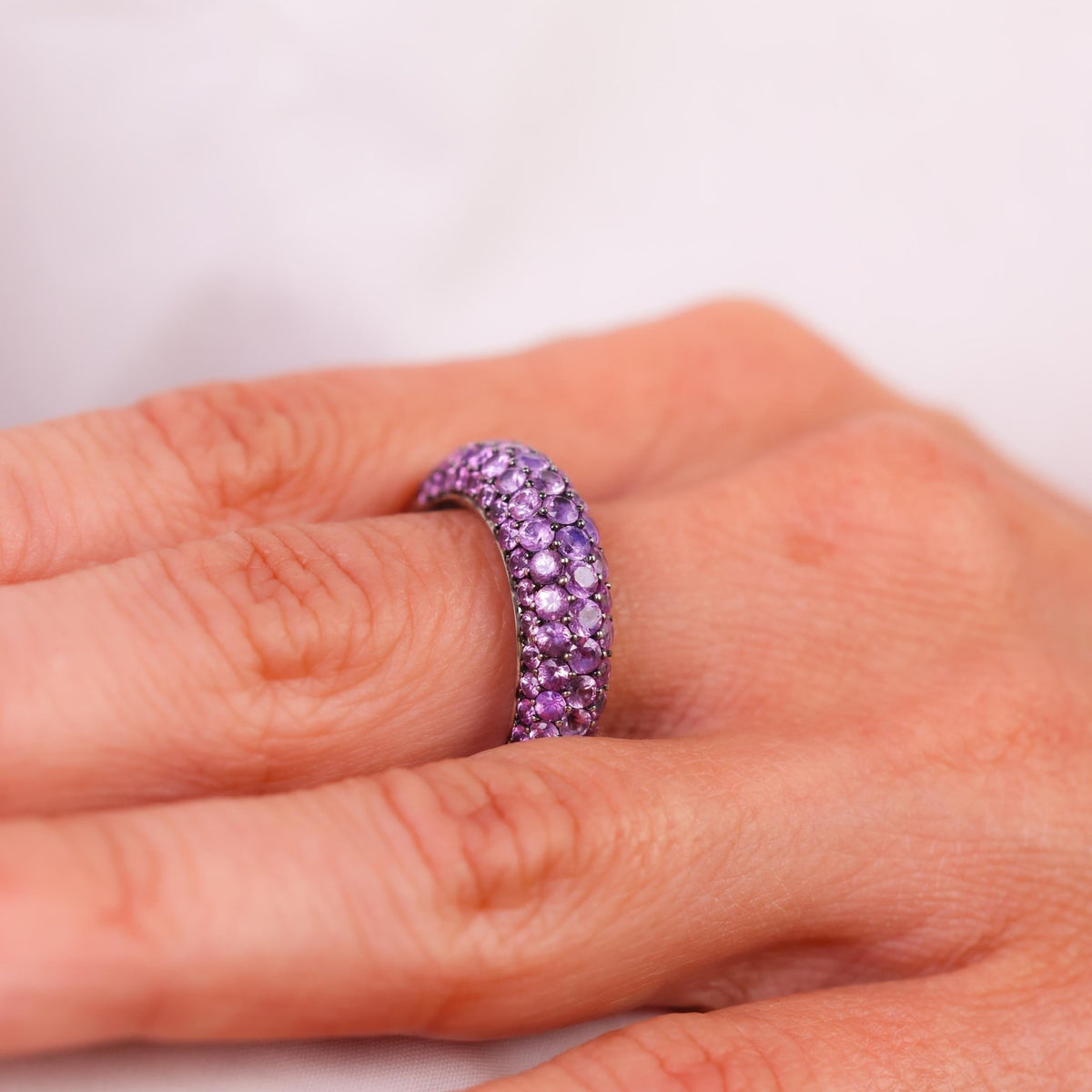 Contemporary 3.20 carat total weight pink sapphire 18k white gold pave ring