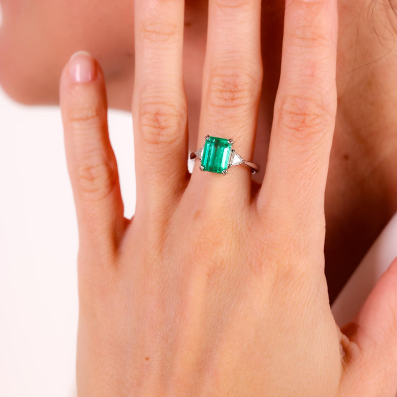 GIA 3.09 carat Colombian emerald diamond platinum ring