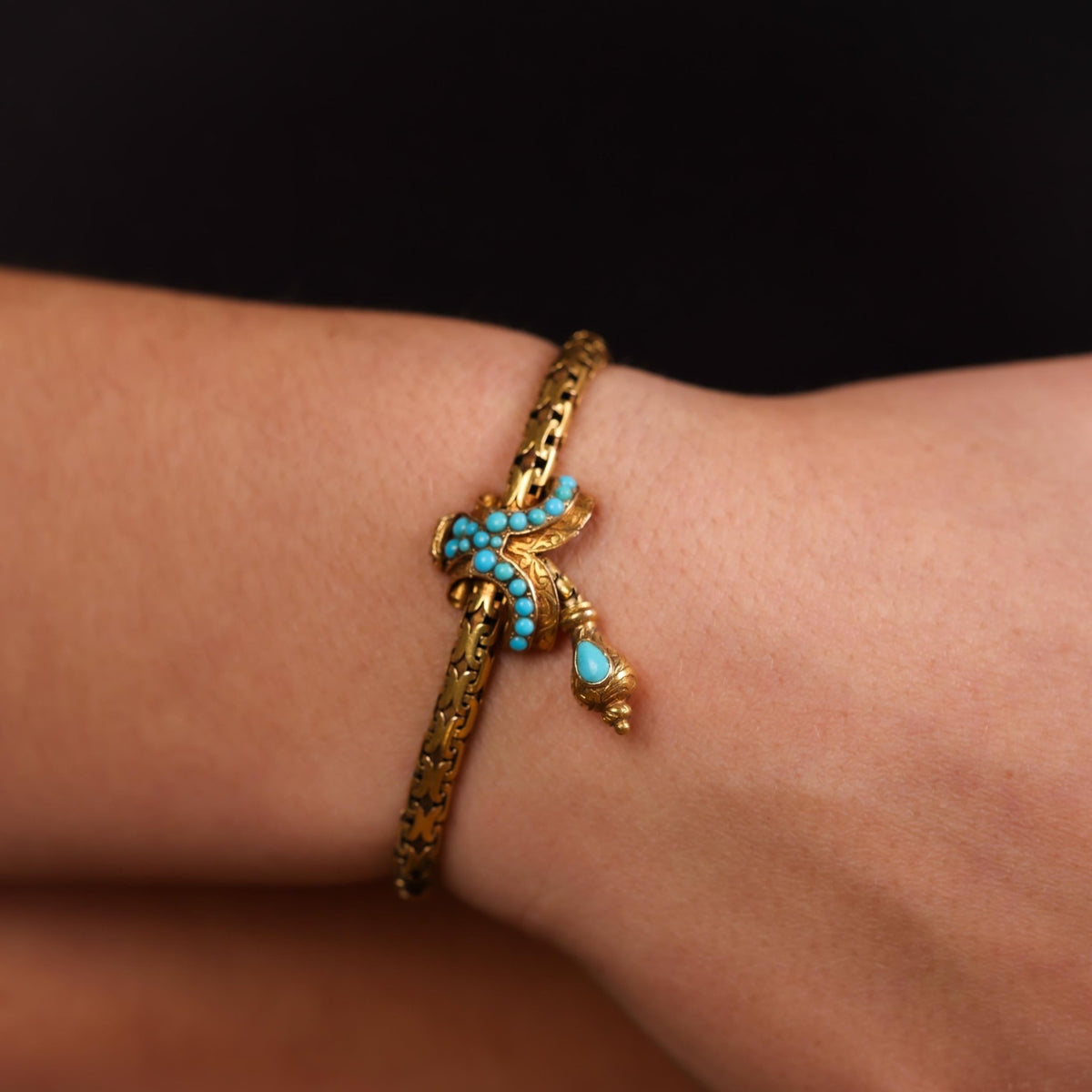 Victorian 18k yellow gold turquoise stretchy bracelet