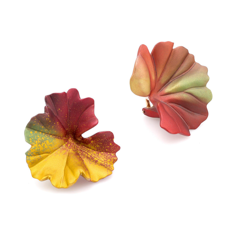 JAR Paris aluminum and 18k yellow gold "Geranium" earrings