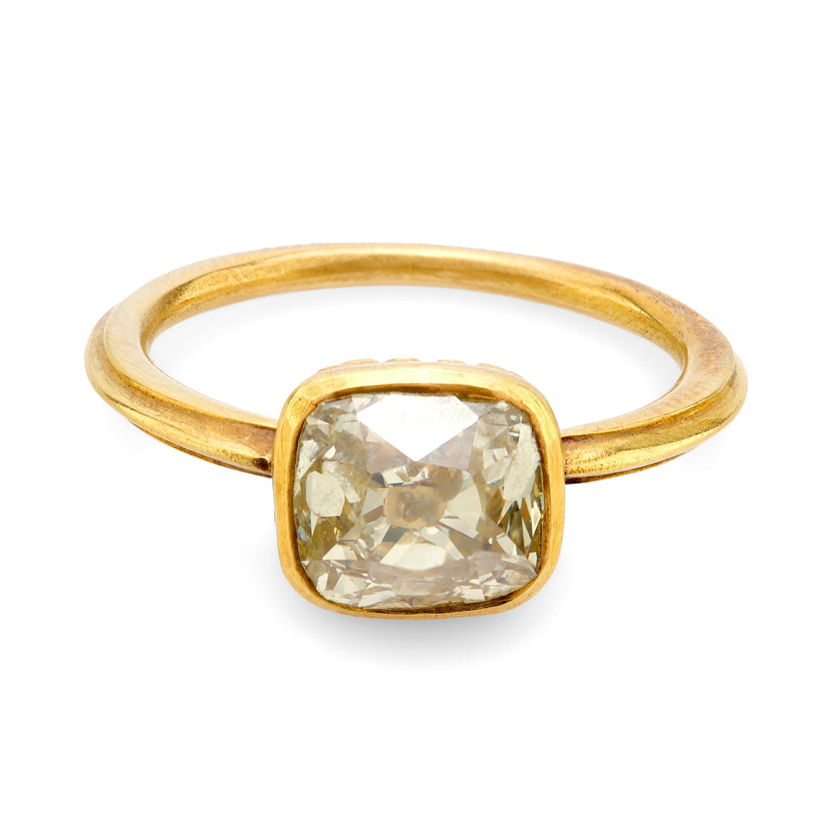 Georgian style 3 carat old mine diamond 18k yellow gold solitaire ring