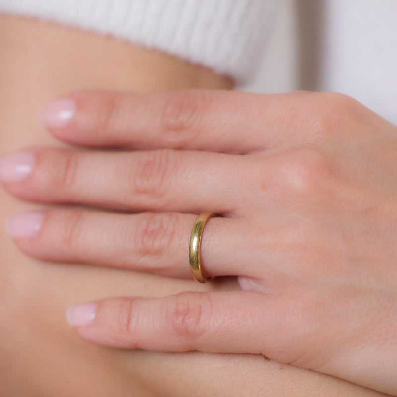 Vintage 14k yellow gold wedding band