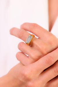 Oscar Heyman diamond 18k yellow gold ring