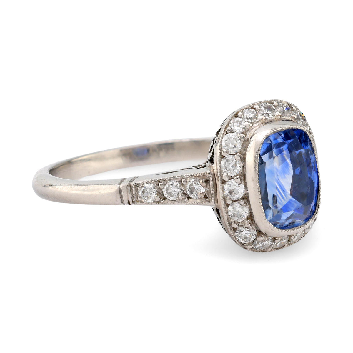 Art Deco style 2.91 carat sapphire diamond platinum halo ring