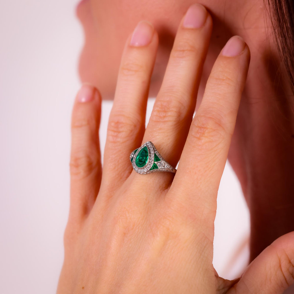 Art Deco style 1.15 carat emerald diamond platinum cocktail ring