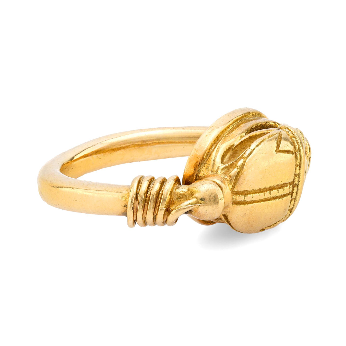 Mid Century 18k yellow gold swivel scarab ring