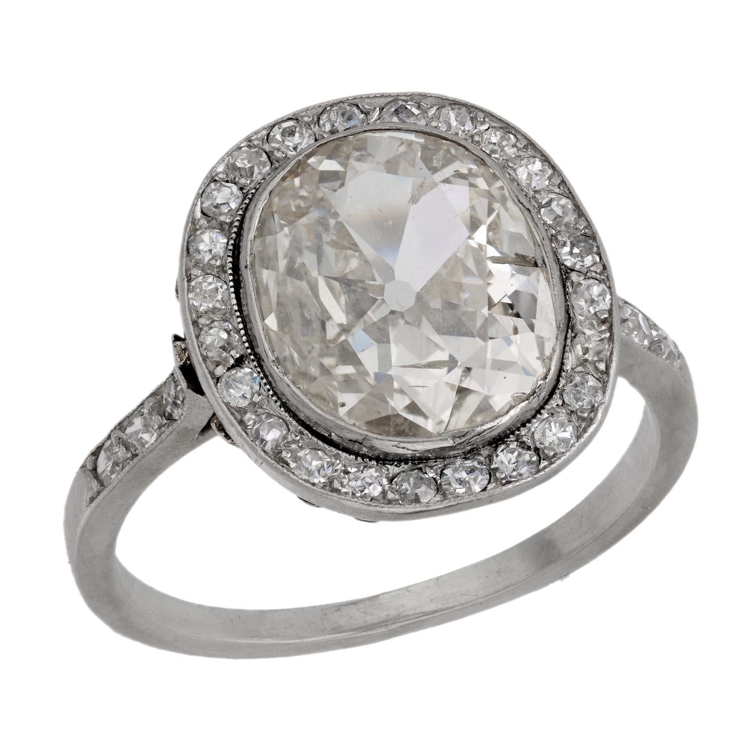 French Belle Epoque 2.50 carat old mine cut diamond platinum engagement ring