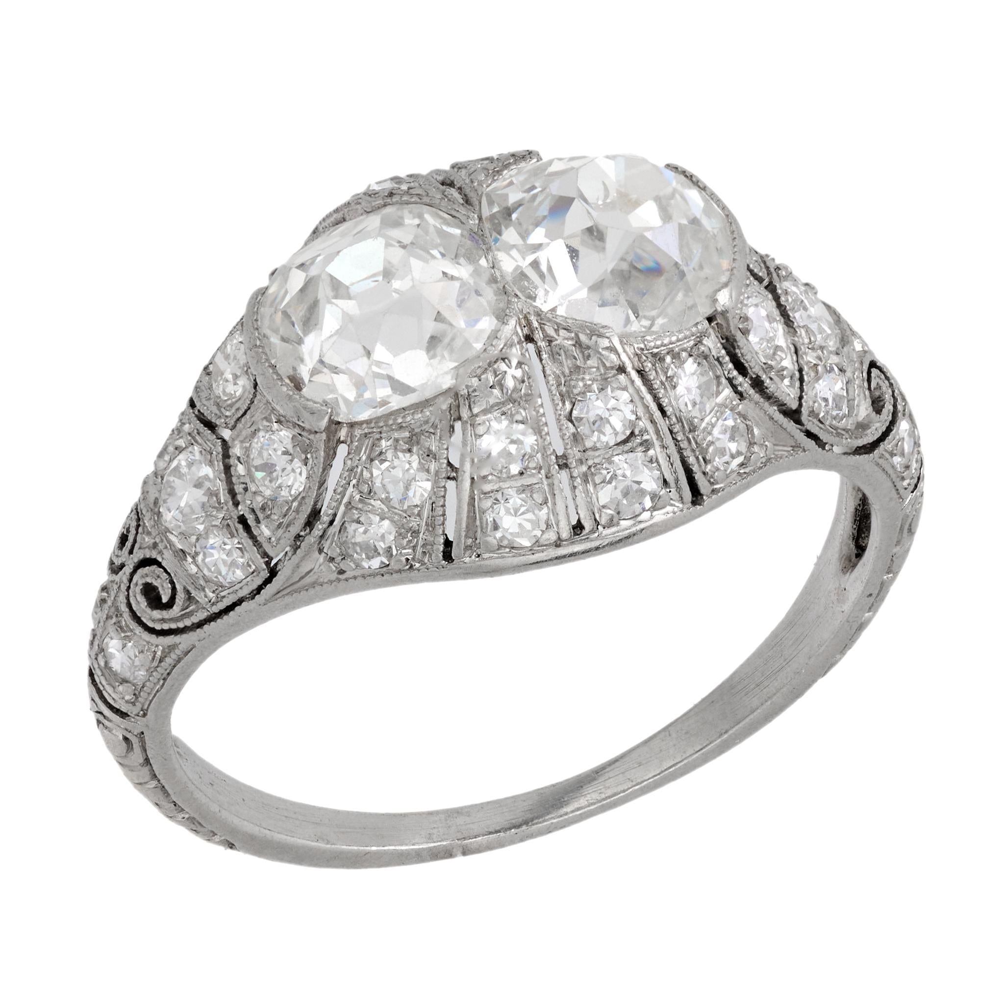 Art Deco 2.60 carat total weight diamond platinum ring