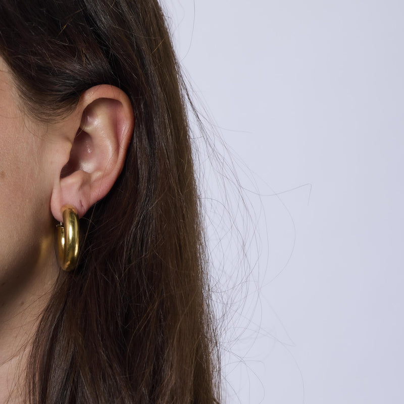 Vintage Italian 18k yellow gold hoop earrings