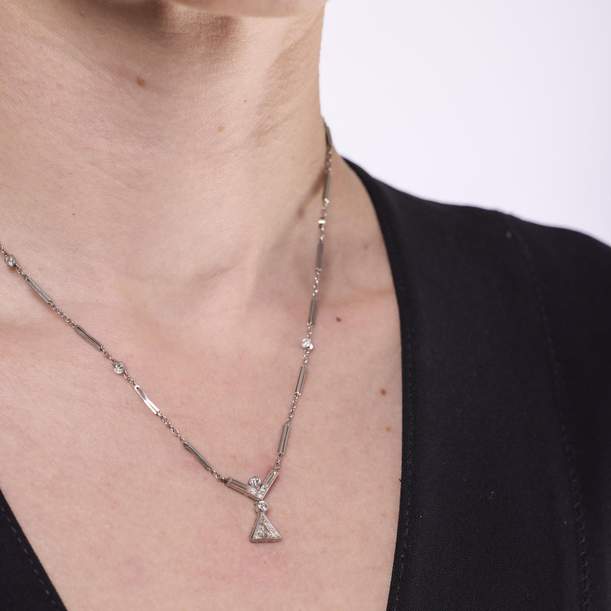 Art Deco diamond 14k white gold necklace