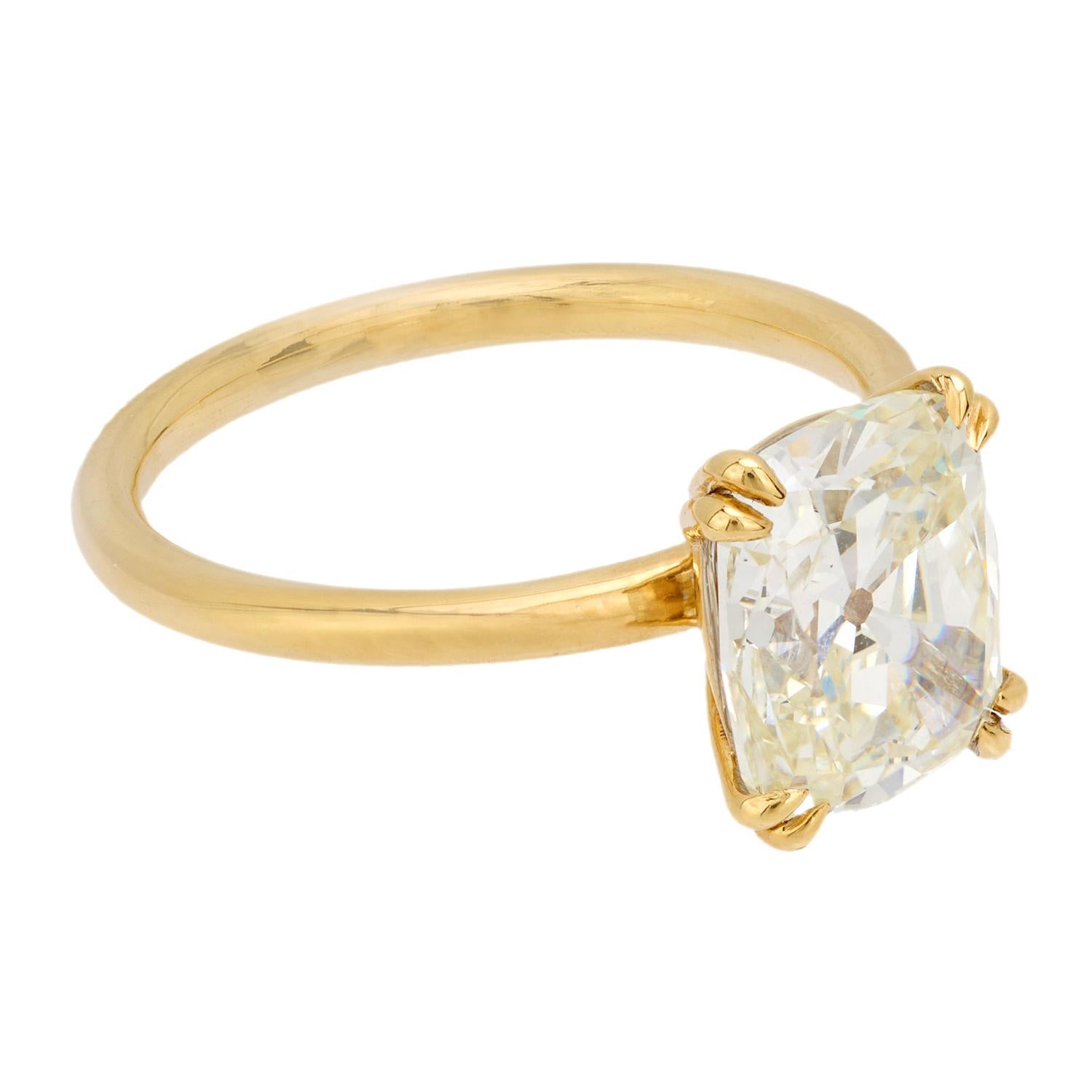 Vintage GIA 3.01 carat cushion cut diamond 18k yellow gold engagement ring