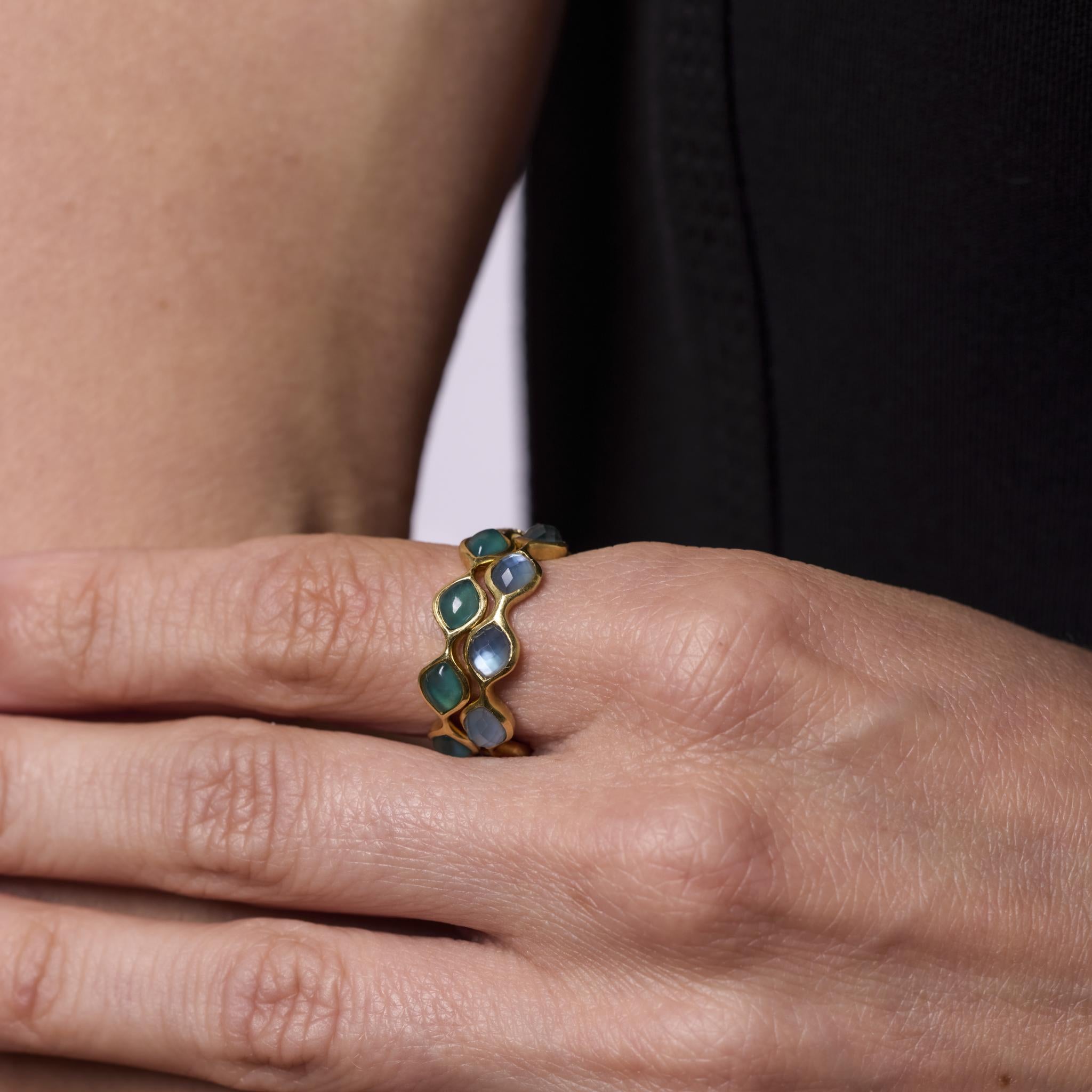 Modern gemstone and diamond 18k yellow gold eternity band set
