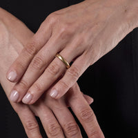 Retro 14k yellow gold wedding band
