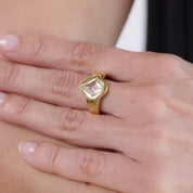 GIA 1.51 carat kite cut diamond 18k yellow gold ring