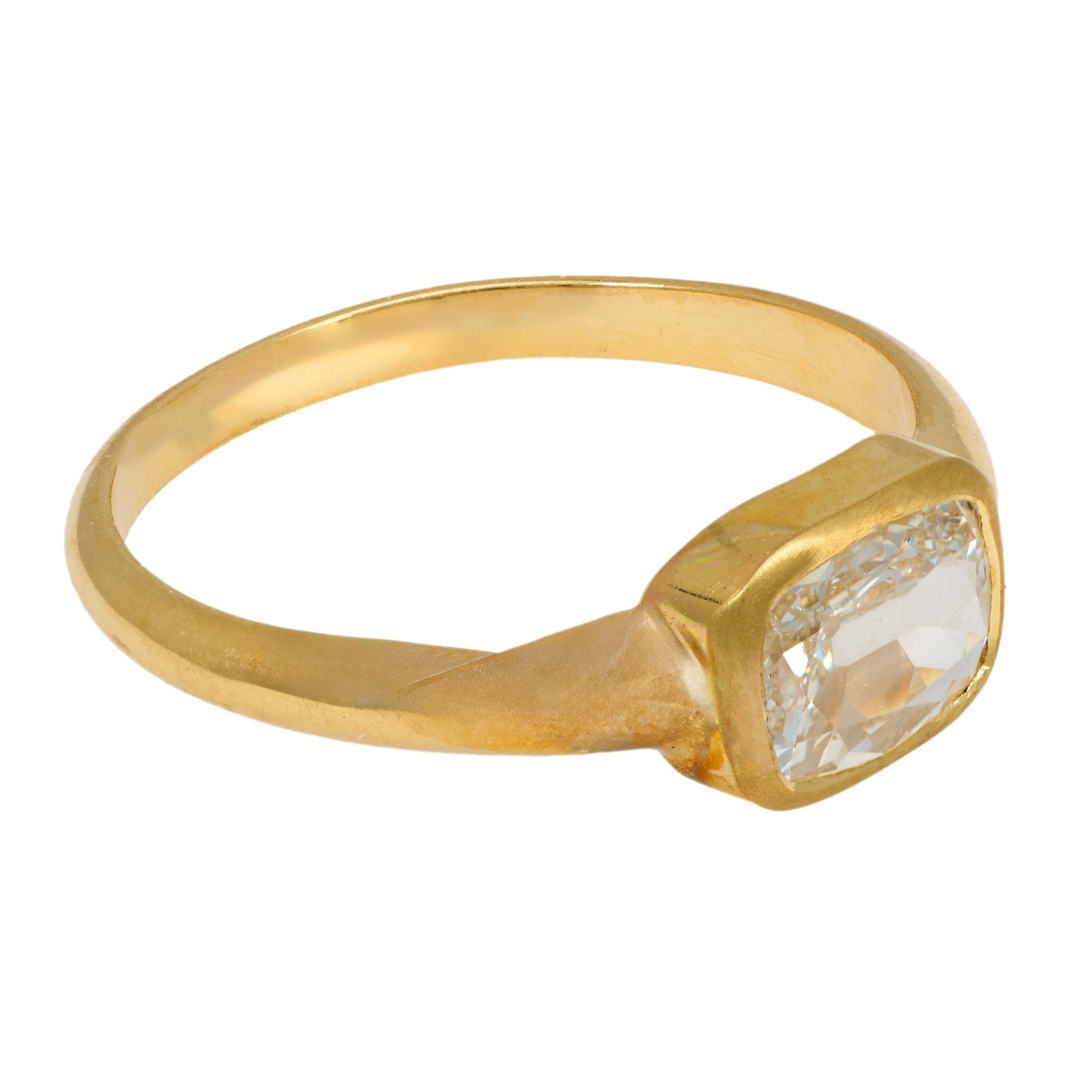 Vintage GIA 0.92 carat old mine cut diamond 18k yellow gold engagement ring