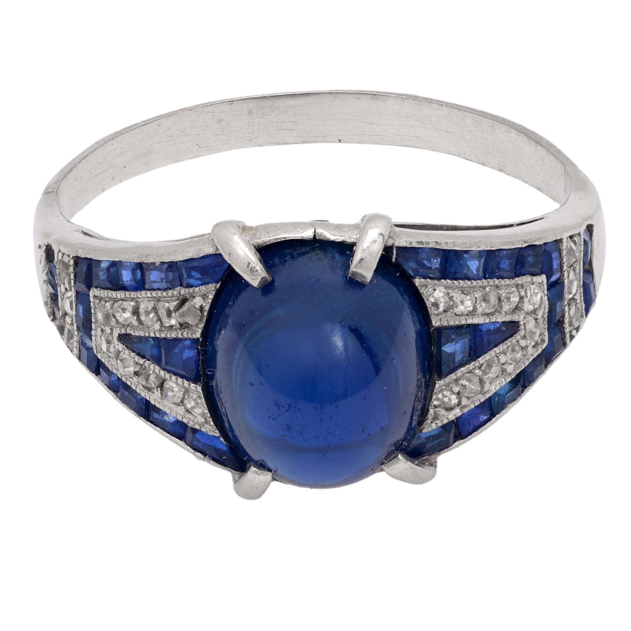 Art Deco 4.50 carat cabochon cut sapphire diamond platinum ring