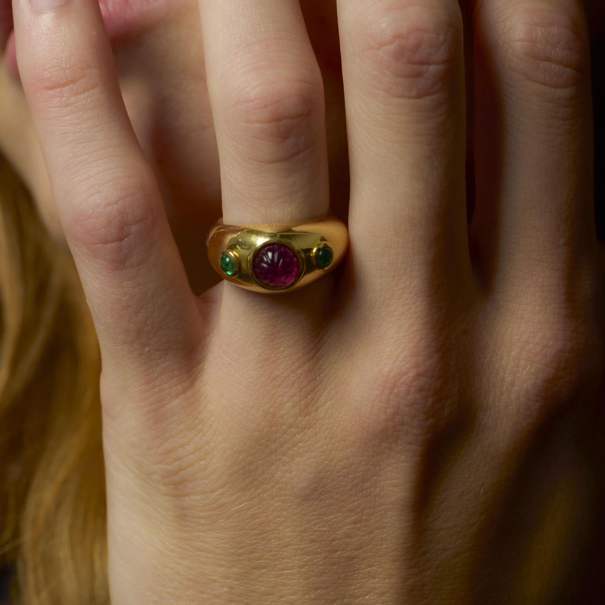 Cartier French 2 carat carved pink sapphire emerald 18k yellow gold ring