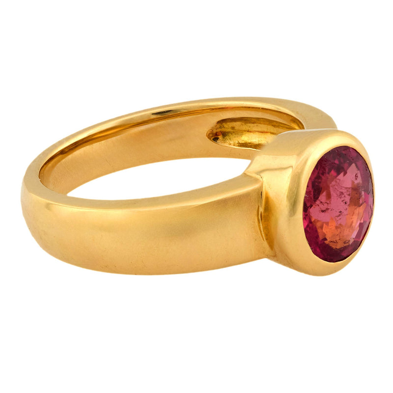 Vintage pink tourmaline 18k yellow gold bezel ring