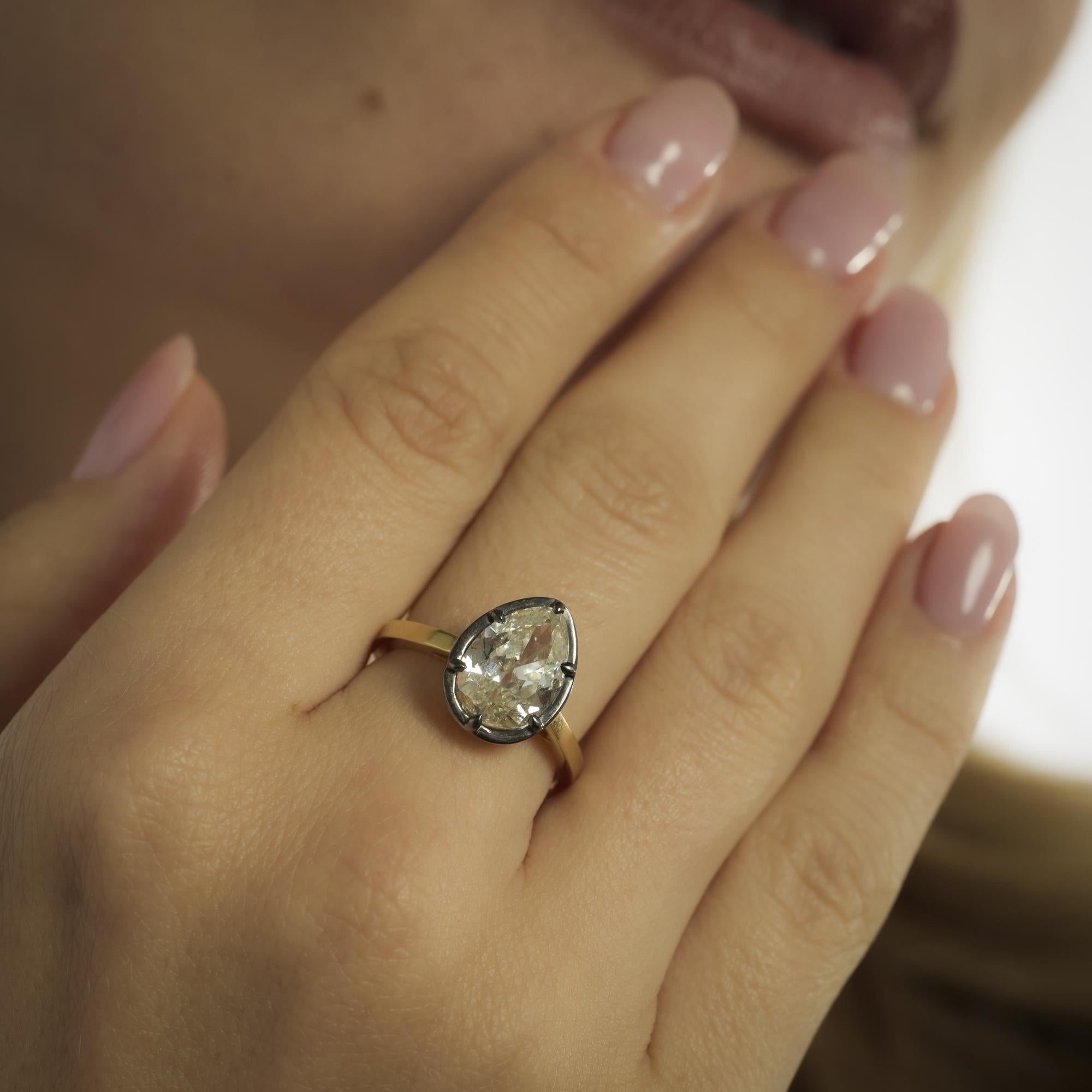 GIA 3.07 carat pear cut diamond 18k yellow gold platinum engagement ring